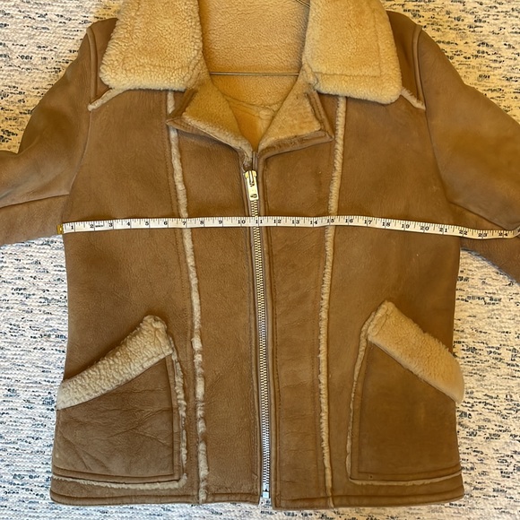 Vintage Sheepskin jacket - Picture 8 of 12